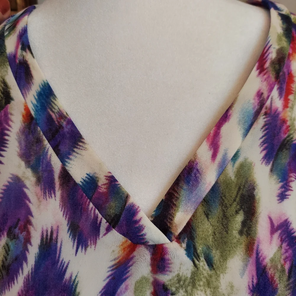 Cabi Feather Print V Neck Blouse Top with Cap Sleeve Sz S - Picture 11 of 15
